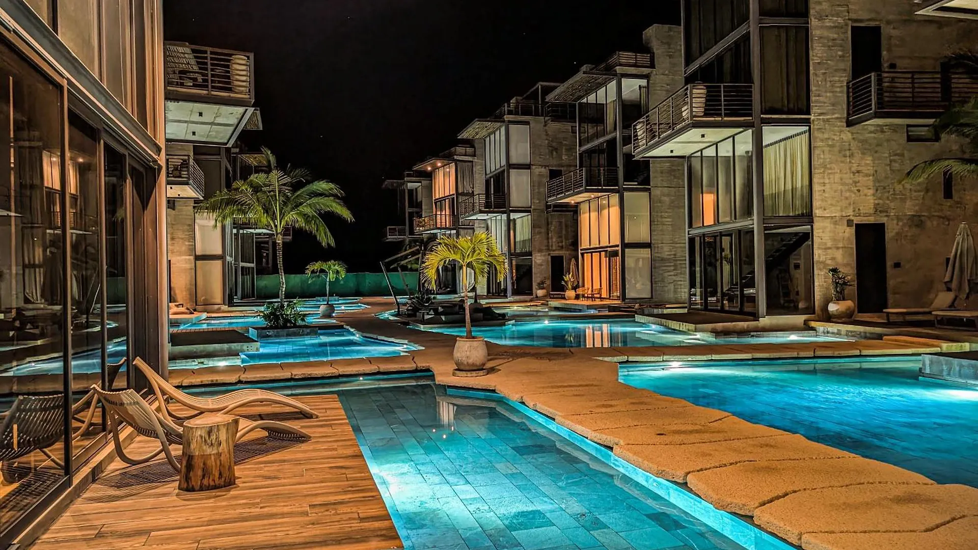 Luxury Penthouse - Jacuzzi, Gym, Pool, Sauna & Bbq Tulum
