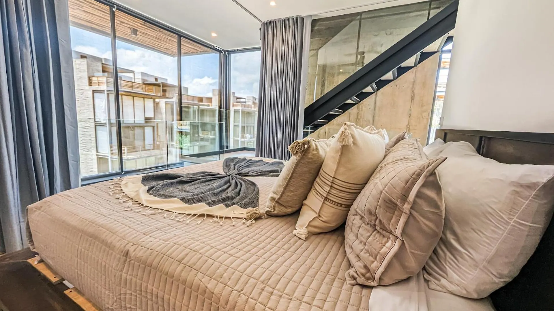 Apartment Luxury Penthouse - Jacuzzi, Gym, Pool, Sauna & Bbq Tulum
